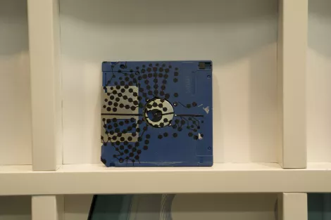 Flower V - 3.5" floppy disk contemporary artwork Flower V - 3.5" floppy disk contemporary artwork