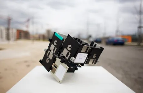 Dube, Floppy Disc sculpture by Dominik Jais Dube, Floppy Disc sculpture by Dominik Jais
