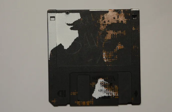 silk screened halftone portrait on 3.5" floppy disk silk screened halftone portrait on 3.5" floppy disk