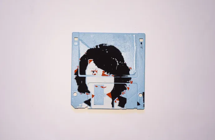 silk screened 3.5" floppy disk - artwork - Simona silk screened 3.5" floppy disk - artwork - Simona